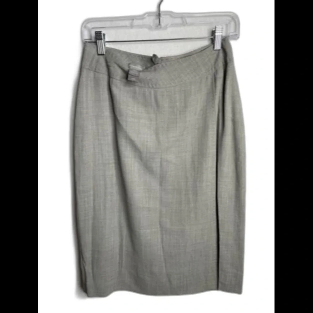 Liz Claiborne academia liz